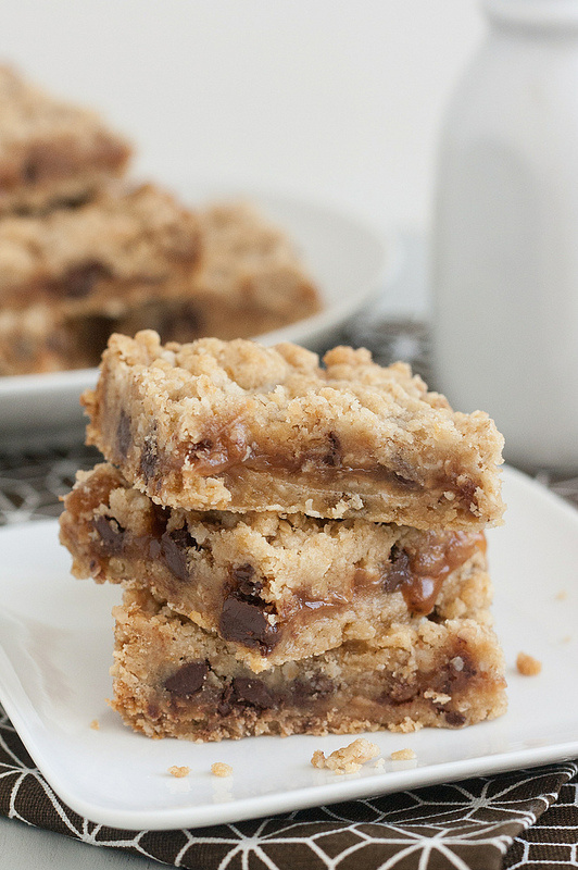 Salted Carmelita Bars #food