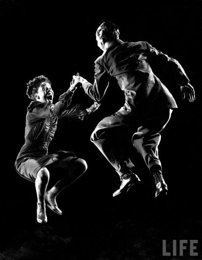 Resultados da pesquisa de http://daxhock.com/wp-content/uploads/2009/09/lifemagazine10.jpg no Google #hop #lindy #dance #vintage