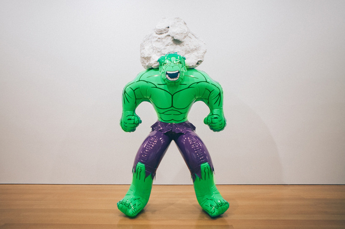 Jeff Koons "Hulk Elvis" Exhibition at Gagosian Gallery Hong Kong Recap | HYPEBEAST #hulk #sculpture #reality #jeff #balloon #koons