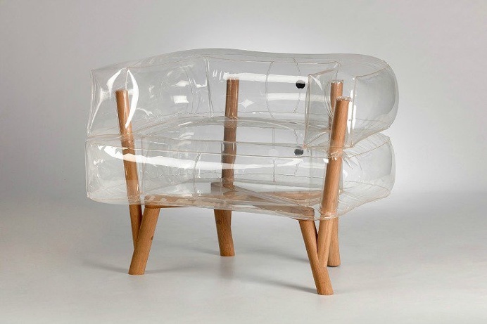 Anda is #modern #inflatable #furniture combining both plastic, air, and wooden support beams to give you a modern #design with a #retro comf