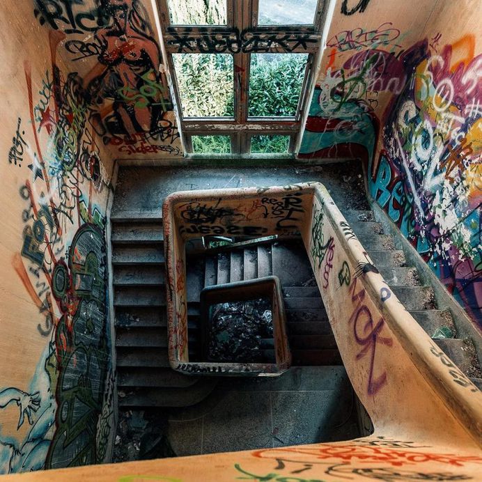 Abandoned, Rooftop and Urban Instagrams by Mindwide