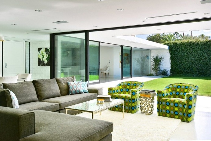 Rare Modernist Home Gets Restored and Updated 6