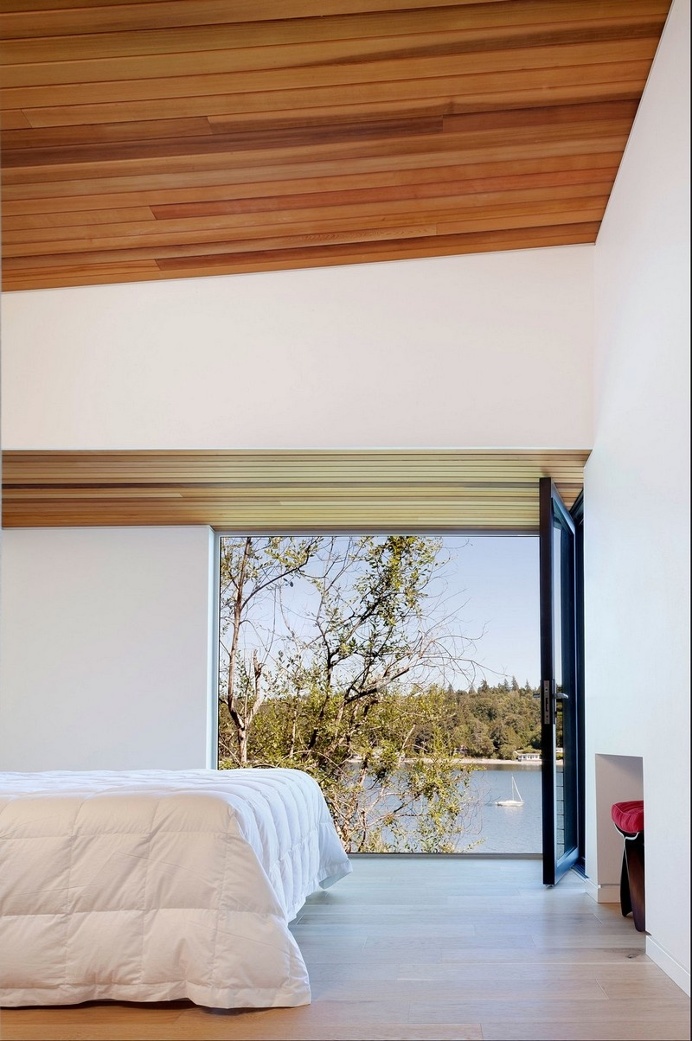 Herron Island Retreat / First Lamp Architecture