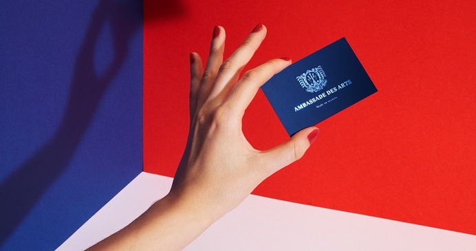 ambassade des arts blue packaging branding modern cool inspiration designblog www.mindsparklemag.com