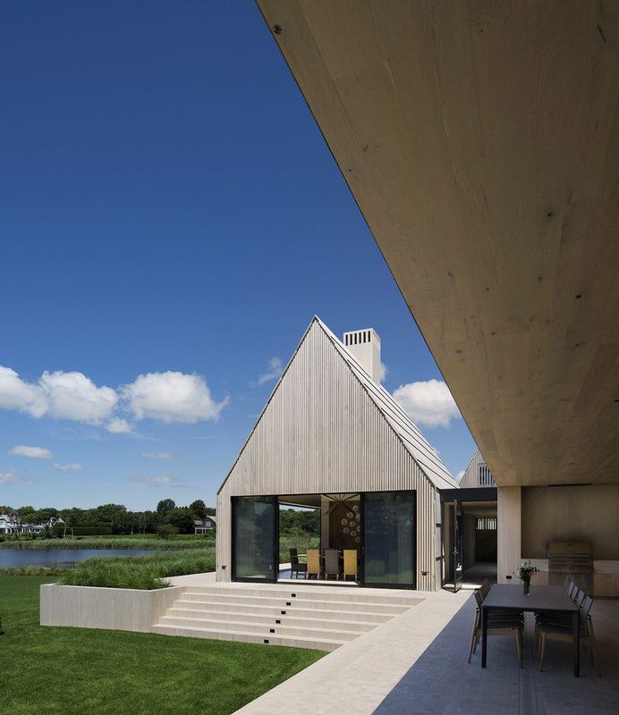 Georgica Cove House by Bates Masi Architects