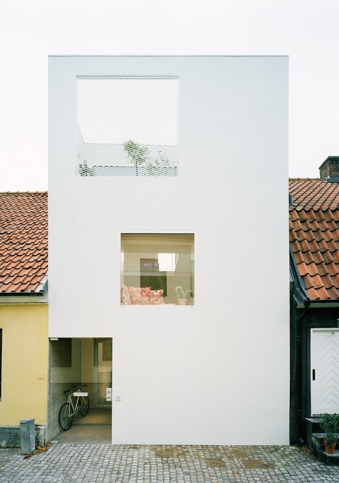 Townhouse by Elding Oscarson. #architecture #eldingoscarson #minimal