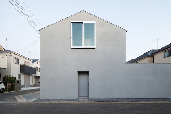 House House by Ryuji Fujimura #modern #design #minimalism #minimal #leibal #minimalist