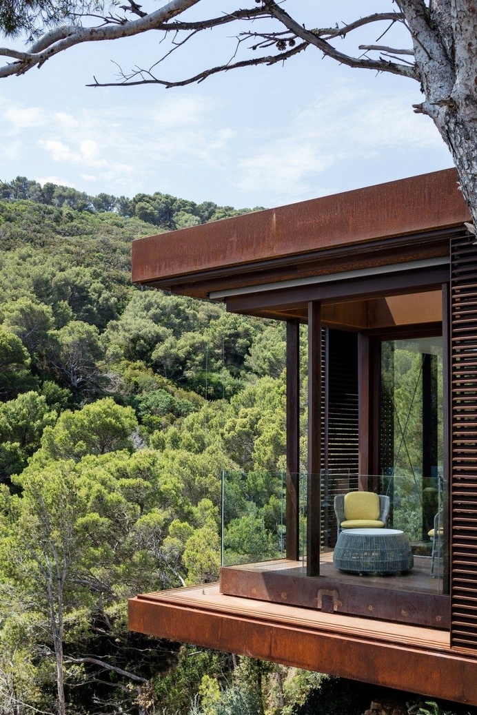 This Guest Pavilion is a Cuboid Placed in the Middle of the Forest 4