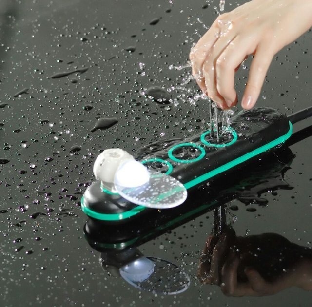 Water Resistant Power Strip by Wet Circuits #tech #flow #gadget #gift #ideas #cool