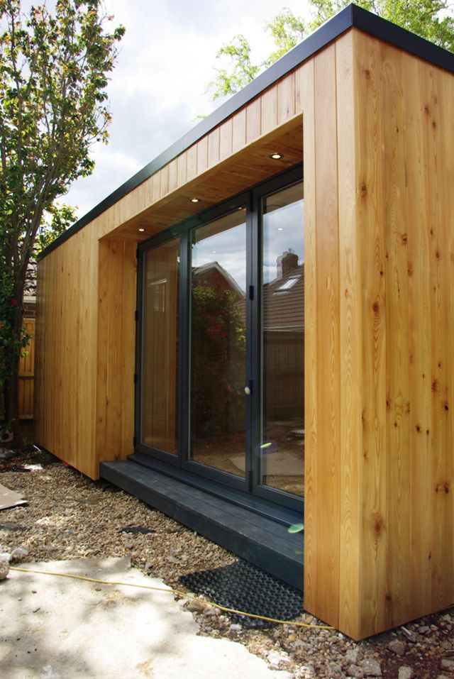 A multi functioning room in the garden