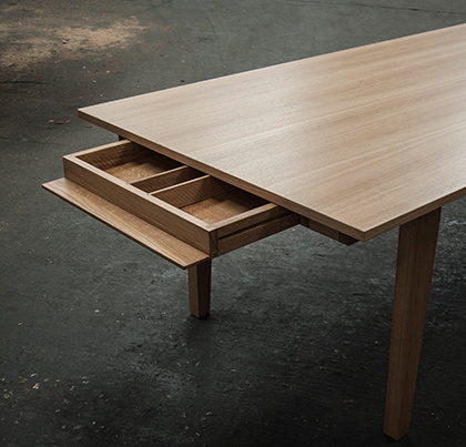 table NiNa - thankstothetree