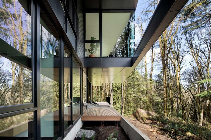Oregon's Royal Residence is a home among the trees