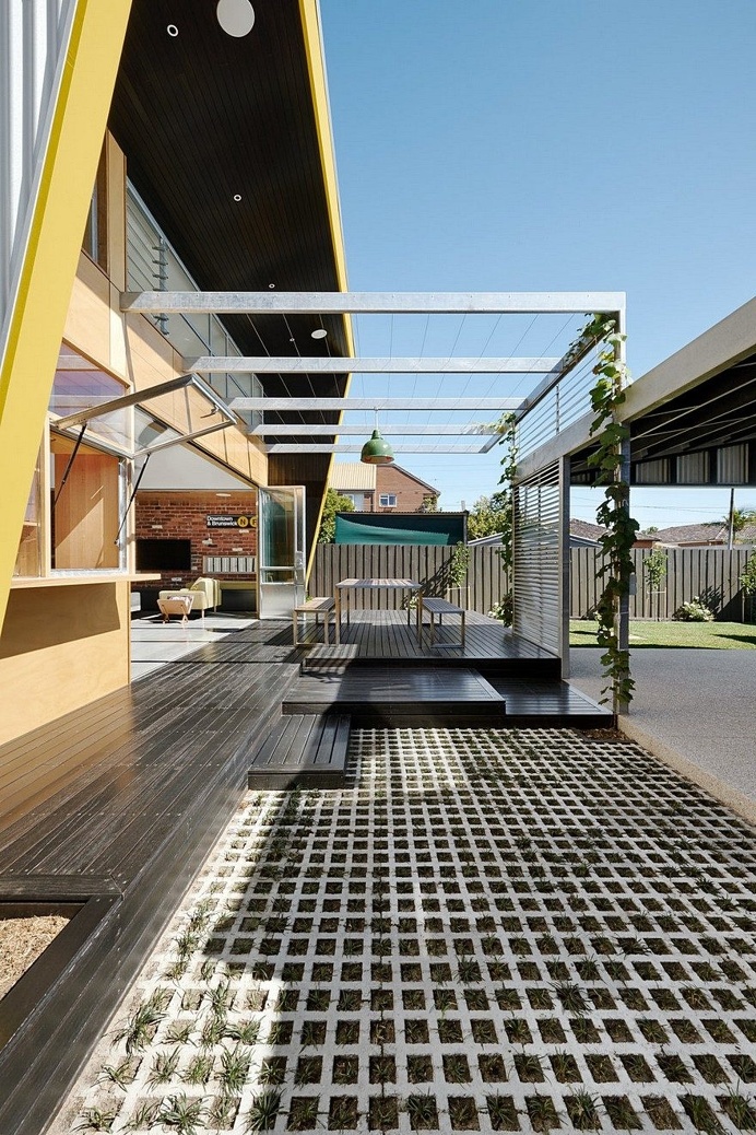 Laneway House by Zen Architects