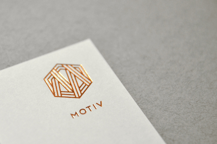motiv studio design agency branding modern copper business card painted edges design inspiration designblog inspiration www.mindsparklemag.c