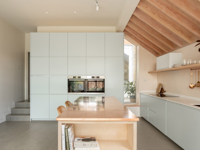 Quarter Glass House is an angular extension to an Edwardian terrace