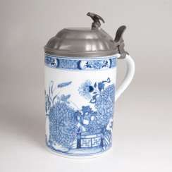 Earlier pitcher rolls with East Asian blue painting #porcelain