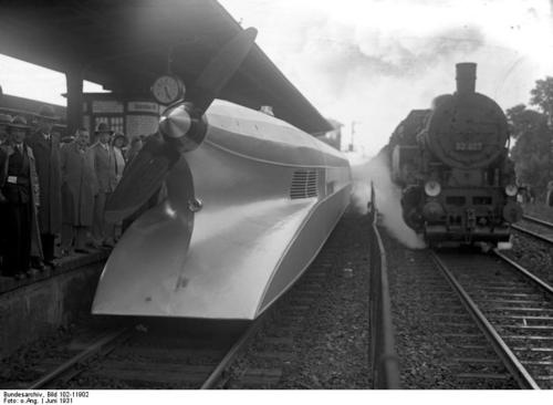 JSTN #train #rear #trains #schienenzeppelin #view