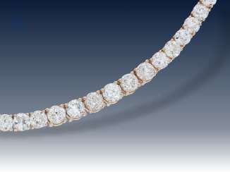 Kette/Collier: äußerst wertvolles Brillant-Collier mit 25,49ct hochwertigen Brillanten