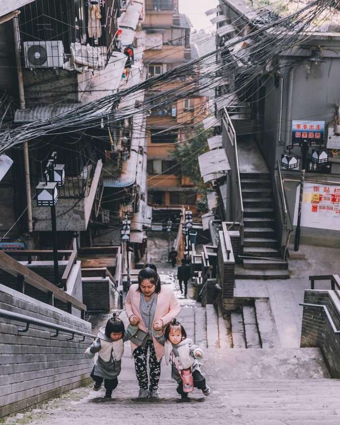 Creative Urban and Street Photography in Chongqing by Zhu Wenqiao