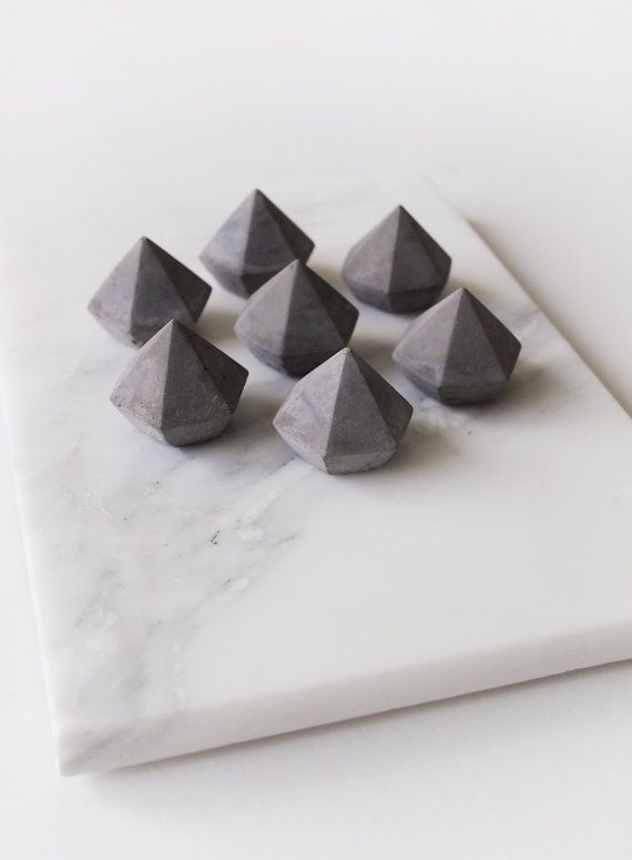 mini concrete diamonds by FrauKlarer #concretediamond #concrete #diamond