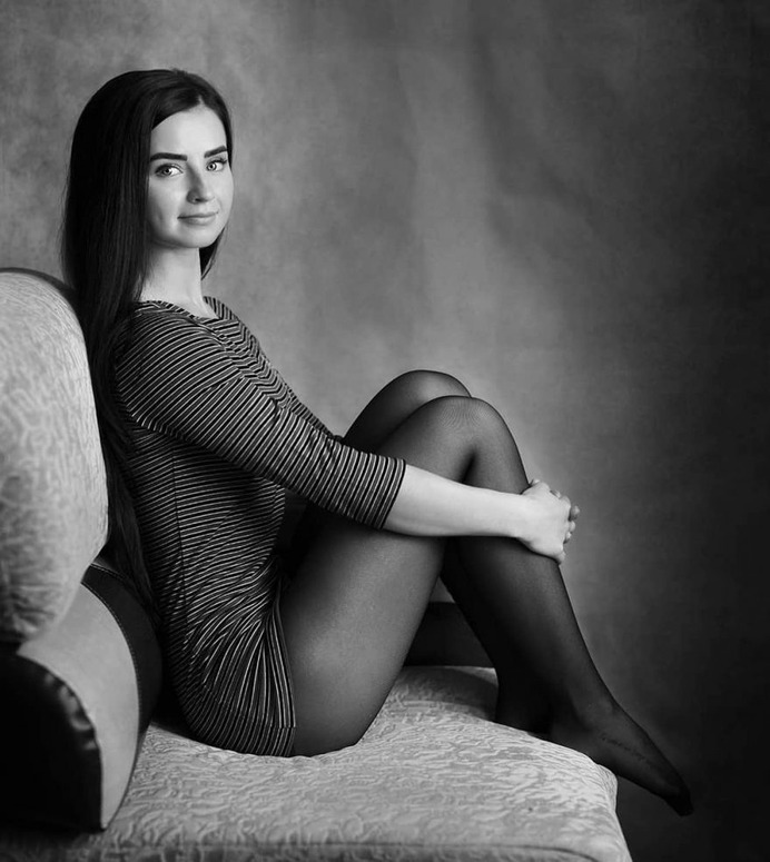 Marvelous Female Portrait Photography by Aleksei Gilev