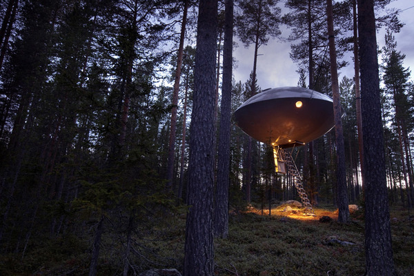 The UFO #hotel #cabin #sweden