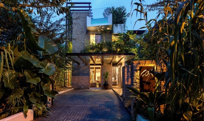 Tan's Garden Villa with luxuriant gardens, rooftop pool and koi pond