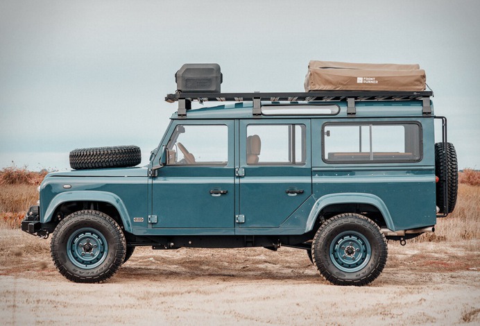 1995 Land Rover Defender 110 | Image