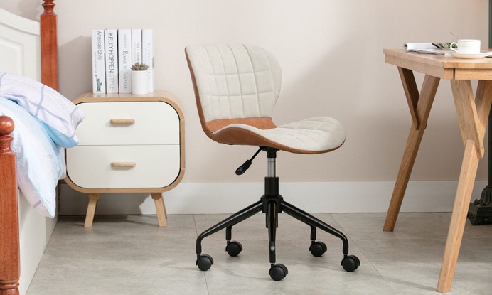 How to Clean the Wheels of a Rolling Office Chair