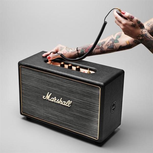 Speaker pic on Design You Trust #want