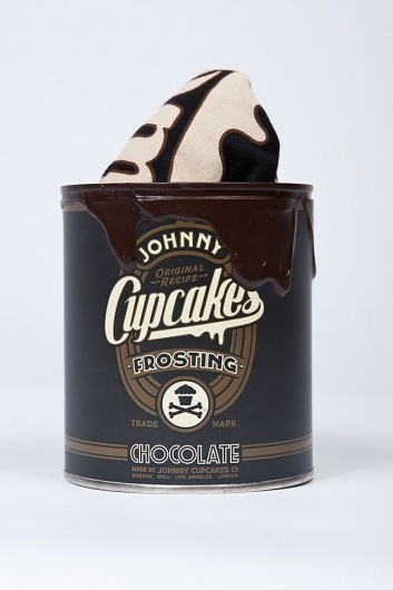 Johnny-Cupcakes-T-shirts-packaging-04.jpg (изображение «JPEG», 720 × 1079 пикселов) - Масштабированное (71%) #cucakes #johnny
