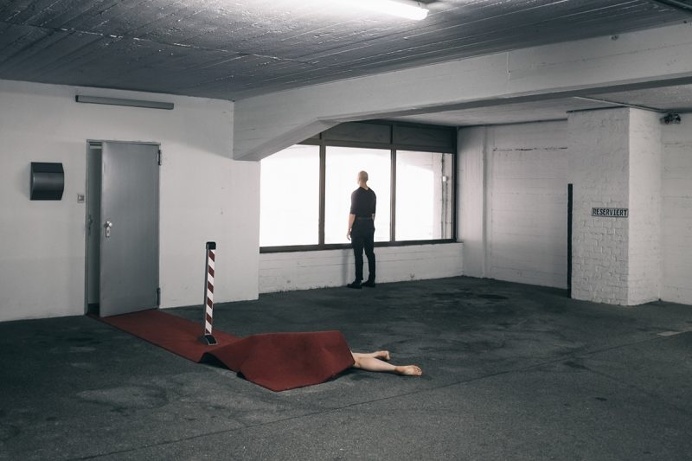 Neither Here Nor There by Jim de Block