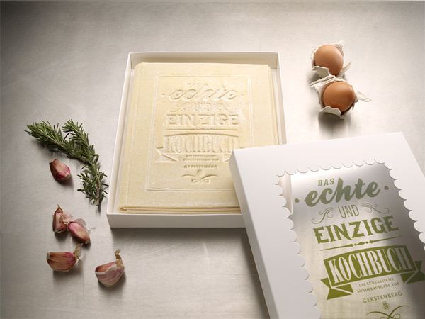 Das Kochbuch 01 #edible #lasagna #typography