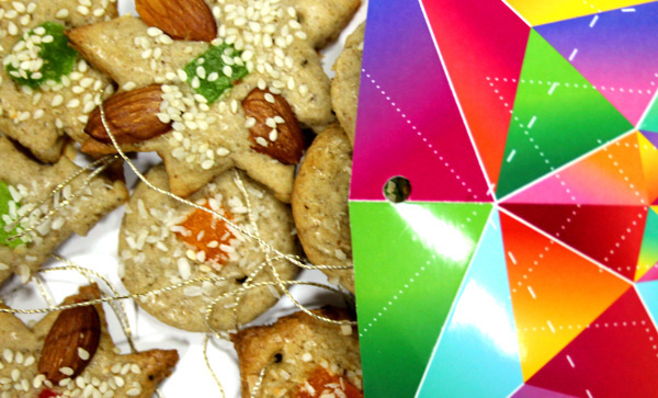 Festive packaging for Christmas cookies #packaging #creative #cookies