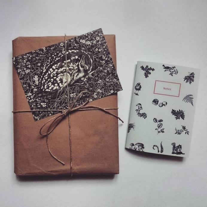 Handdrawn postcard and notebook with forest elements by Lara Bispinck #deer #present #graphicdesign #sleeping #autumn #notebook #paper