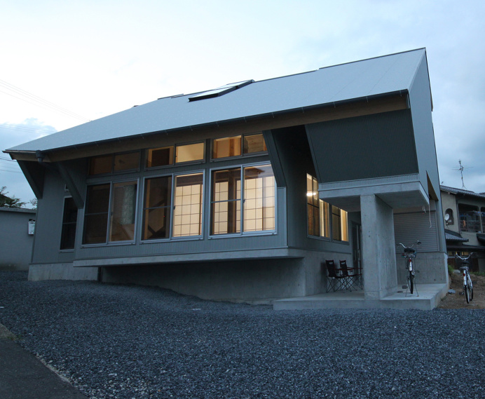 Passive House with Sundial