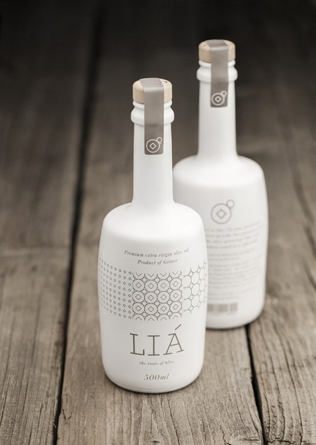 LIA Olive Oil #packaging #design #graphic #olive #oil