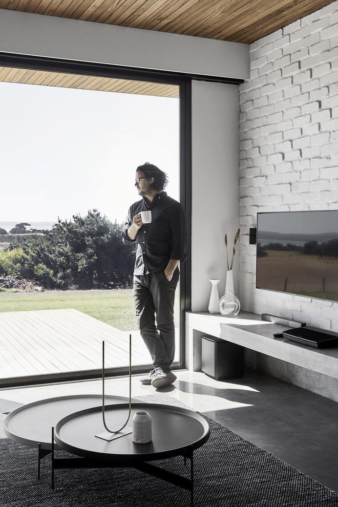 Modern Timber-Clad Home Inspired by Traditional Barn: Two Pavilions 3