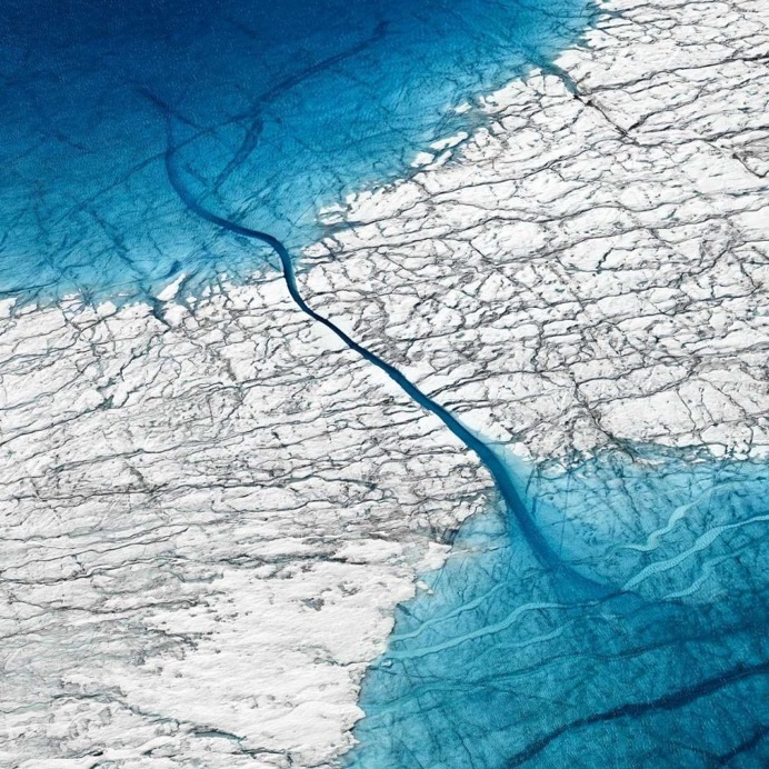 THAW: Timo Lieber Captures The Fragile Beauty of The Melting Arctic Polar Ice Cap