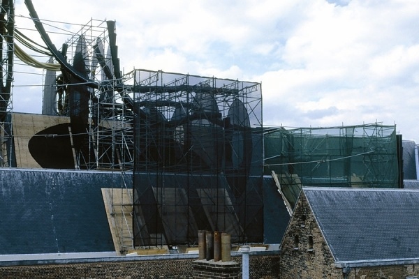 Karin van Dam - Installations 2 - Quartier du Vent (1999) #van #dam #art