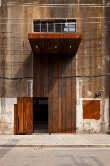 The Black Workshop #wood #door #architecture
