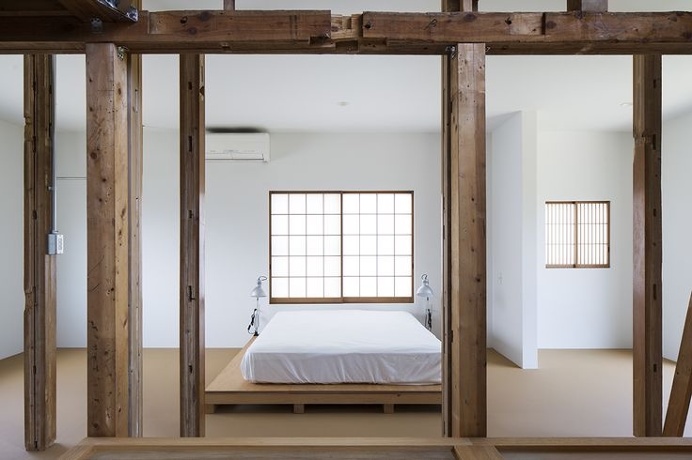 Bedroom. House in Hatogaya by Schemata Architects / Jo Nagasaka. Photo by Kenta Hasegawa. #minimal
