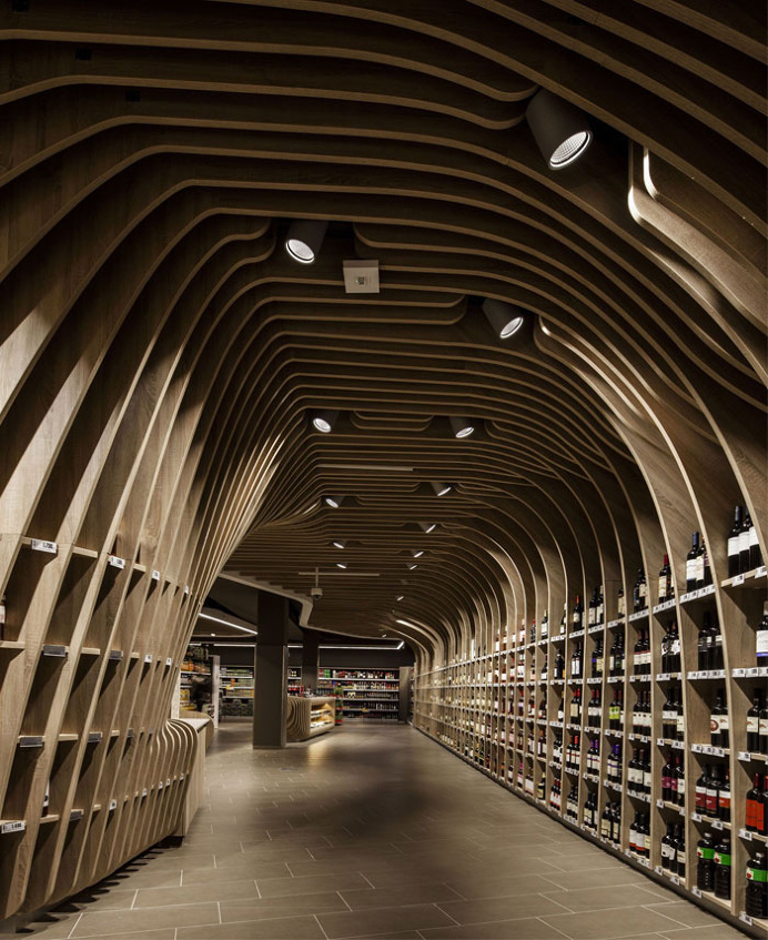 Market Space with a Friendly Industrial Atmosphere - #interior, #decor,