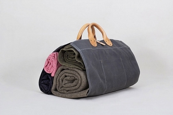 Log tote #carry #bags #tote #canvas #leather #logs #wood