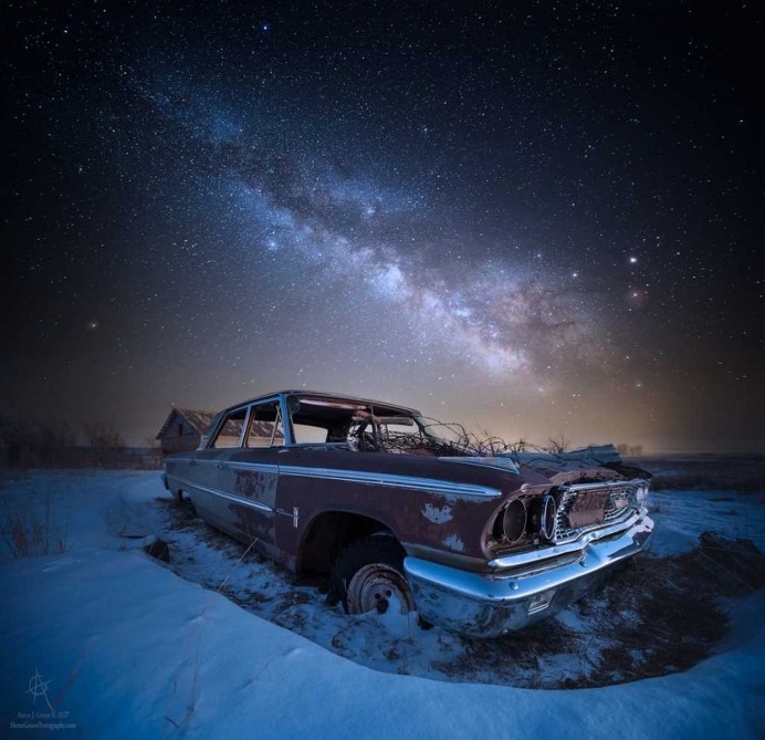 South Dakota's Amazing Night Skies: Landscape and Astrophotography by Aaron J. Groen