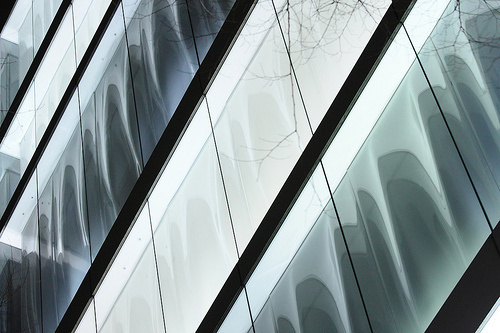 Image Spark dmciv #sanaa #glass #towers #tokyo #architecture #japan #facades