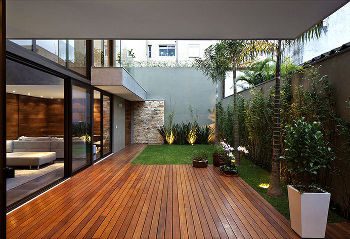 Luxury Vila Madalena with Smooth Indoor Decor dark wood timber outdoor floring #outdoor #architecture #house