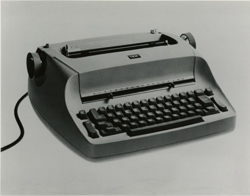 IBM Selectric Typewriter turns 50, yells at tablets to get off its lawn -- Engadget #typewriter