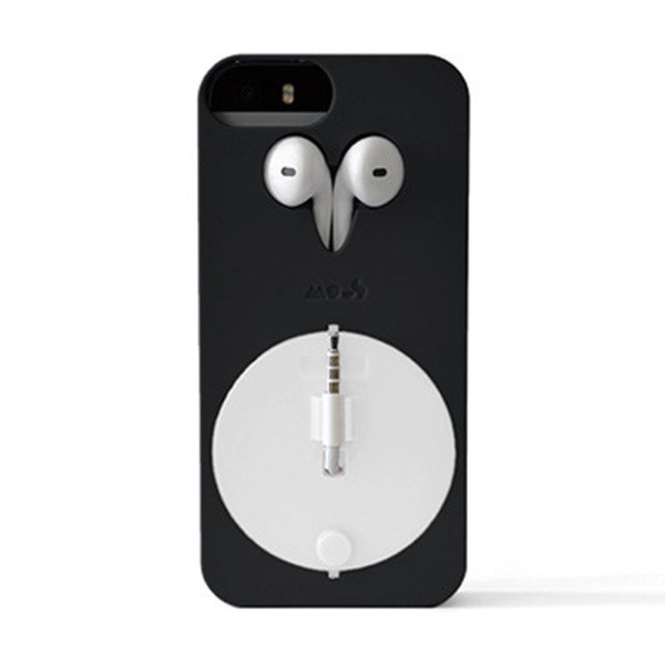 Untangle your headphones and store them elegantly in this case. #design #product #modern