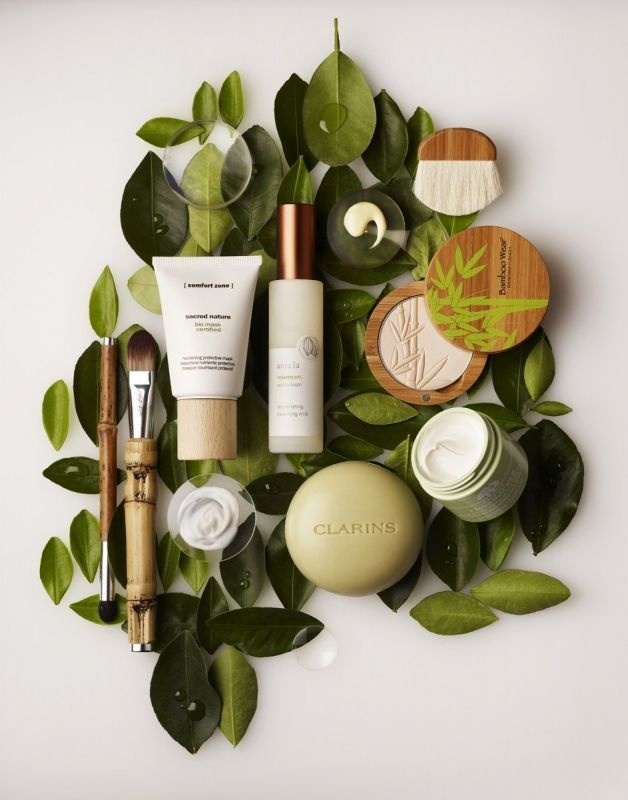Use with Green eARTh. Or use of plant matter like this with the natural C items. #photography #styling